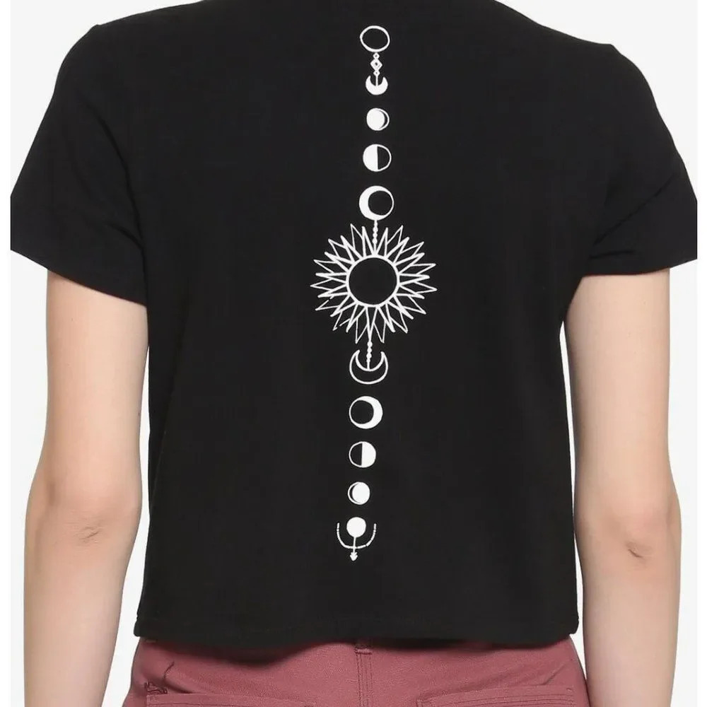 HOT TOPIC Grommet & D-Ring Strap Mock Neck Cutout Girls Crop T-Shirt Size 5X Jr - Picture 2 of 7